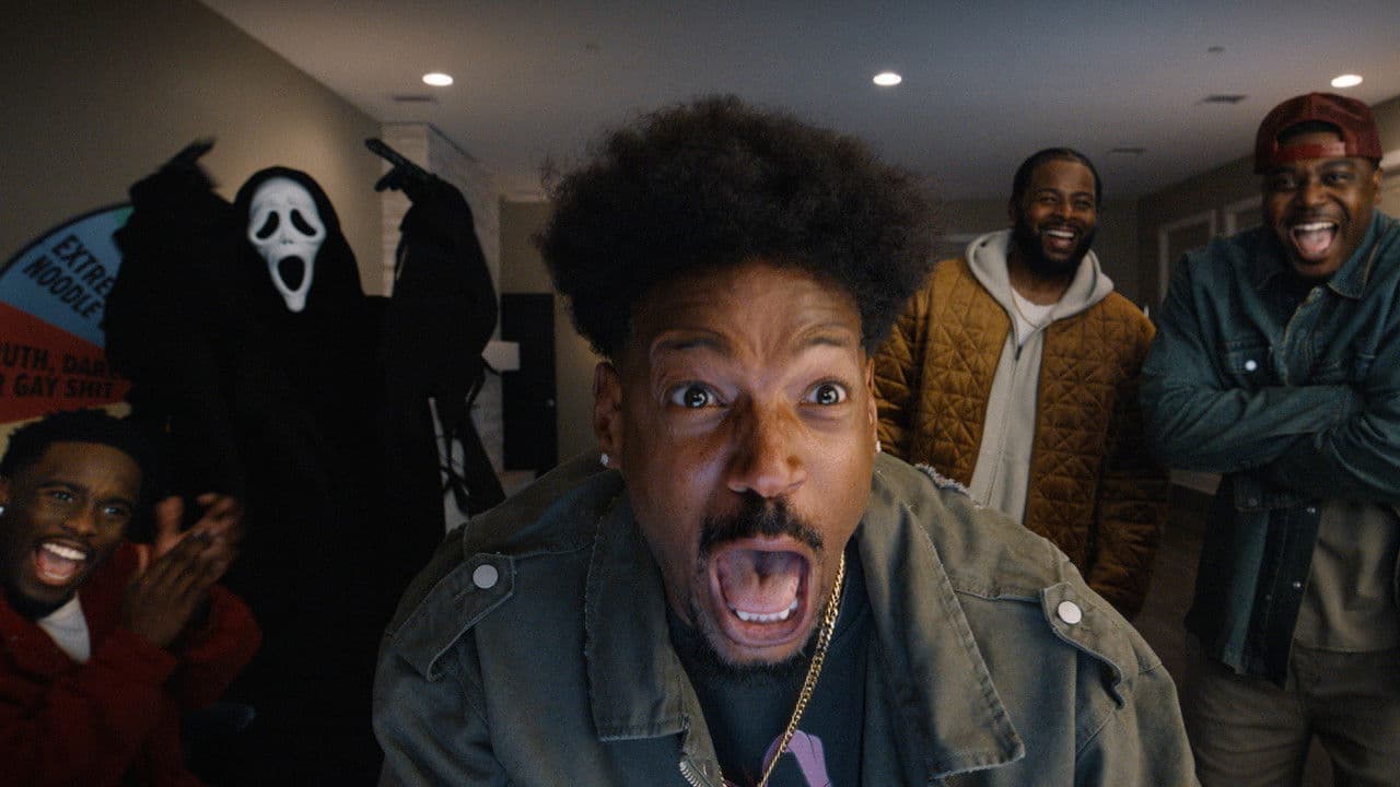 SCARY MOVIE
